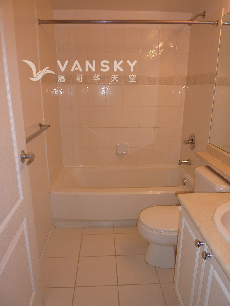 230319213716_2011-05-27 119.JPG